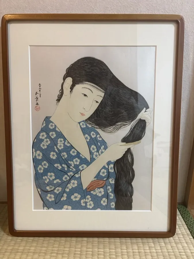 橋口五葉「髪梳ける女」